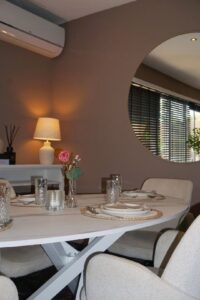 B&B eethoek - Romantische tafel met sfeerverlichting